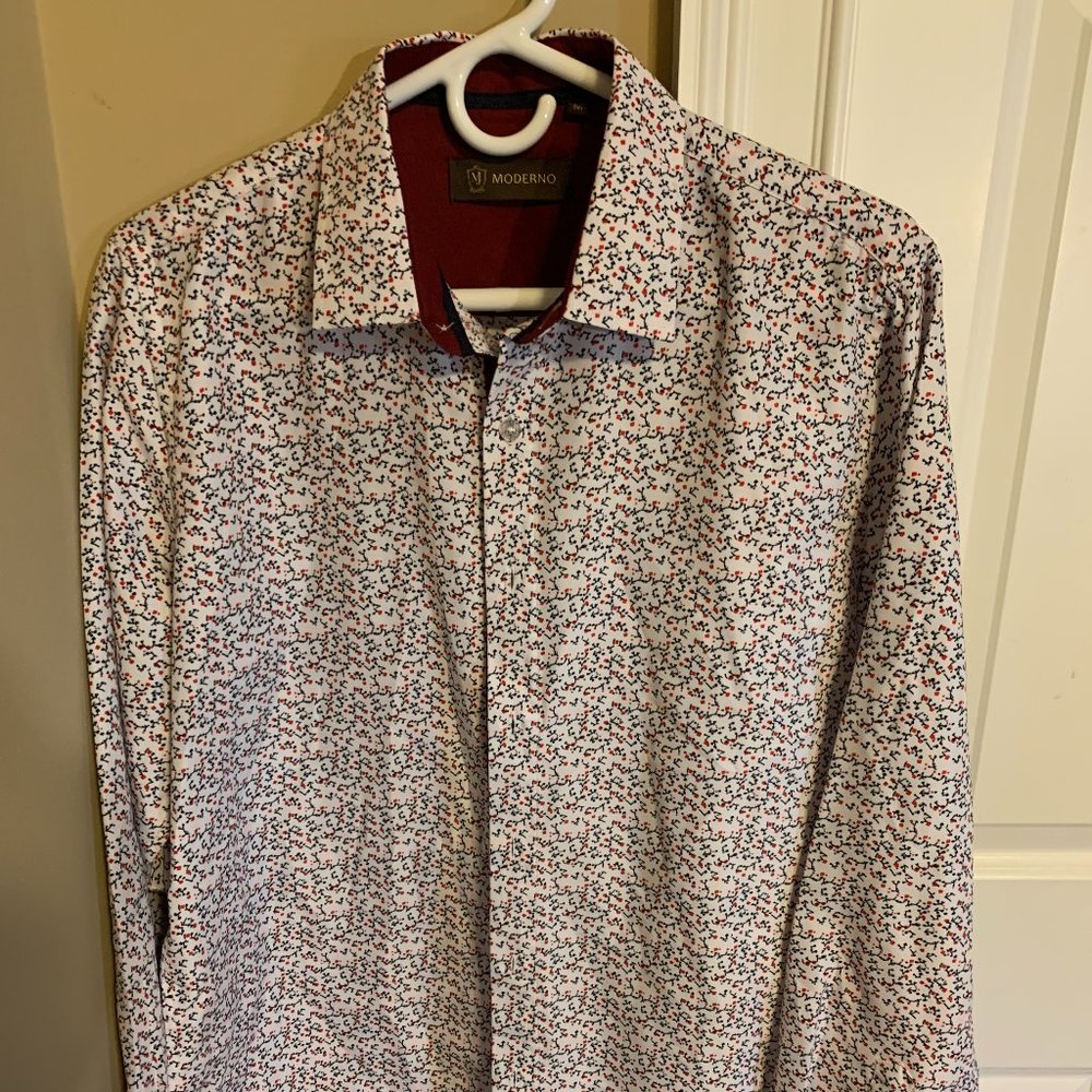 Moderno White, Red, and Black Dress Shirt - Size Medium / 15.5 Neck